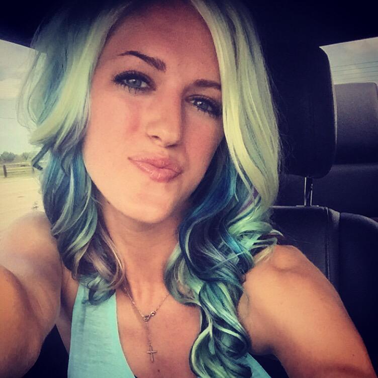 chaney_speight's tweet photo. When your hair coloring went WAY WRONG, but you decide to be a fruit loop in a bowl of Cheerios 😜 #itwillfade http://t.co/4MrNedWAQ2