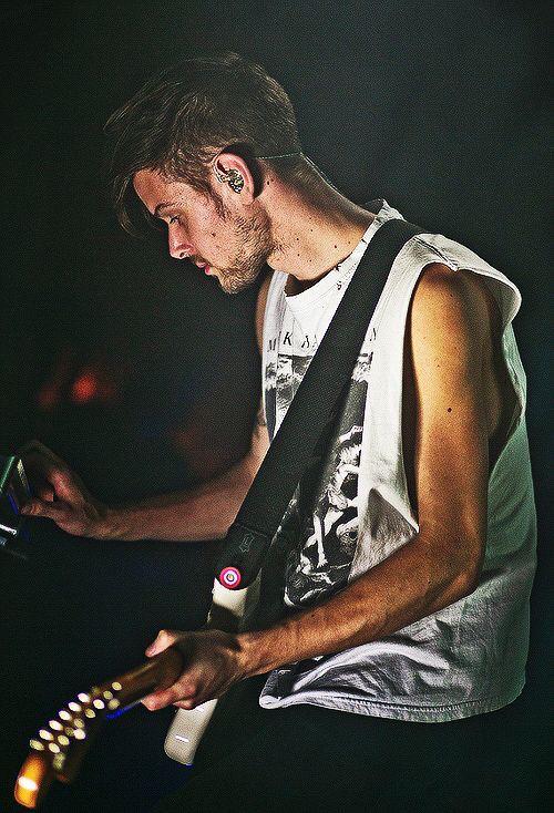 ROSSDASHIT's tweet image. Adam is the hottest.