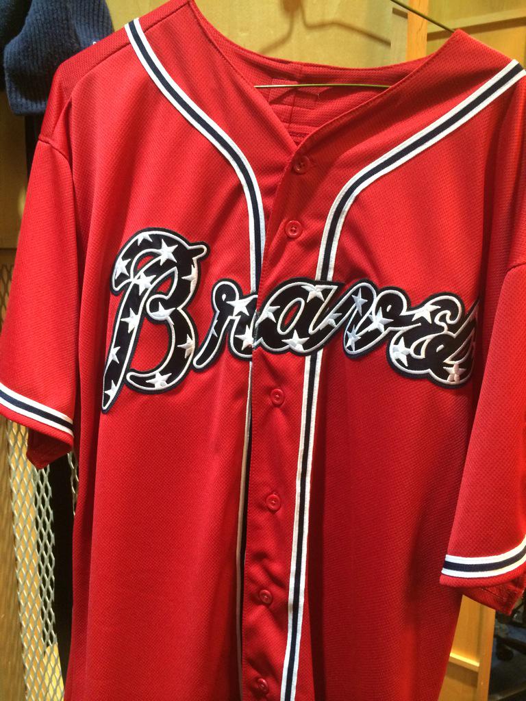 braves jerseys tonight