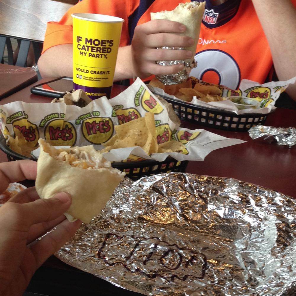 JoeyADayFor120's tweet photo. Day 110 - 10 Burritos to go, the countdown has begun. #WelcomeToMoes  @Moes_HQ @getStealz http://t.co/8C8mc5iowJ