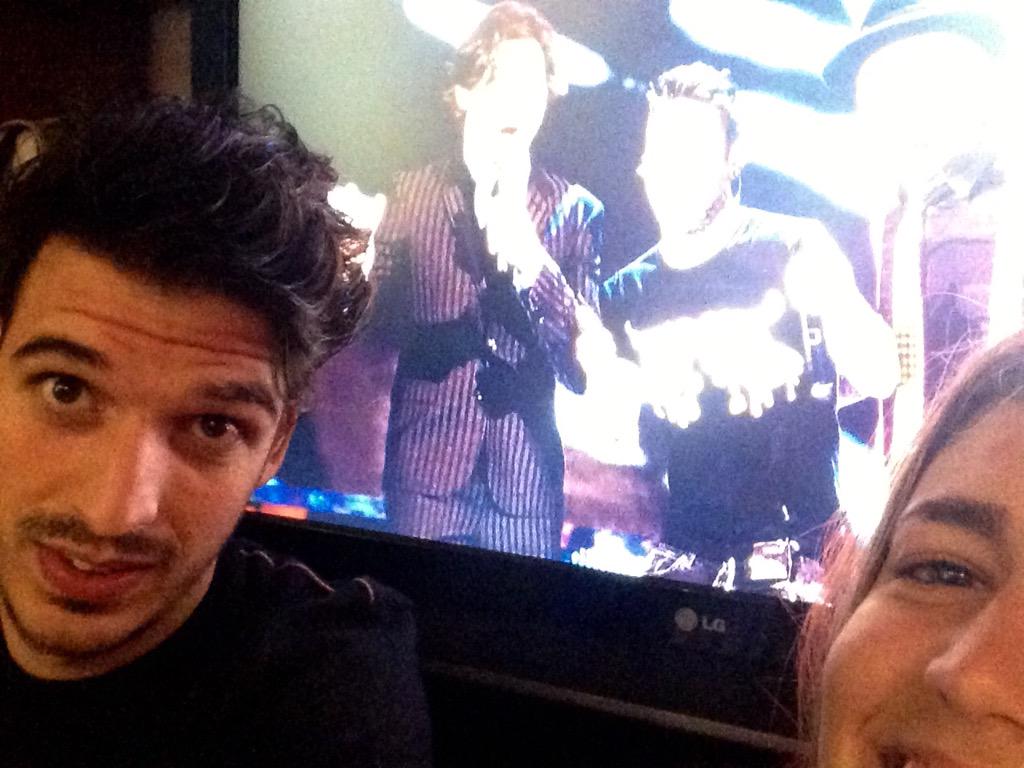 LolloSbrighi's tweet photo. #telfie @jaxofficial versione ghost #TVOI #fottenasegadellhashtag http://t.co/oNGTdn7UhJ