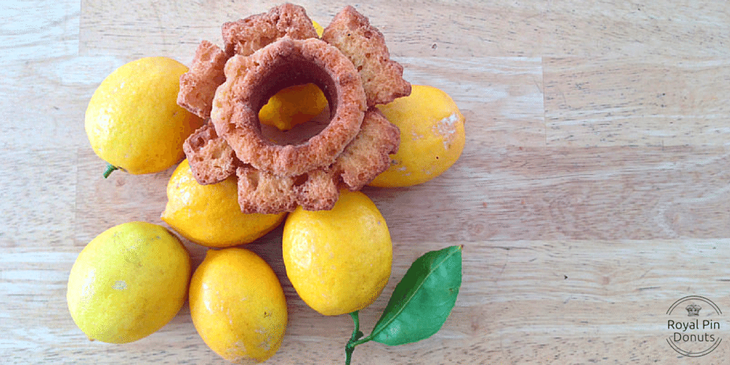 RoyalPinDonuts's tweet photo. When life gives you lemons, trade them for donuts. #WordsOfWisdom http://t.co/6Zs0FWiLQD
