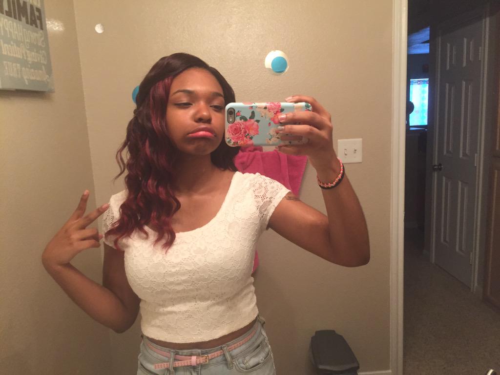 mjostew's tweet image. anyway I dedicate this #concertlook to my father my son and my holy spirit louis tomlinson