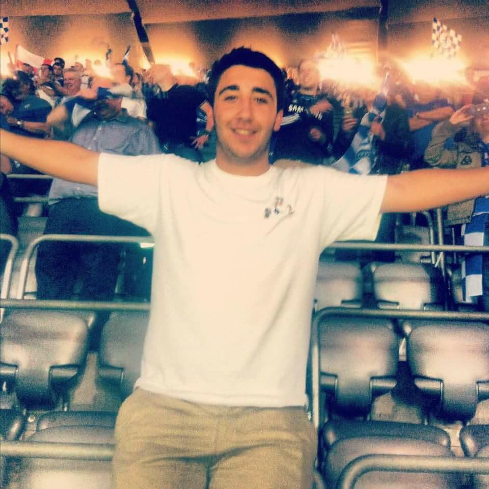 Mike_elias7's tweet photo. 19th May 2012. Won't ever be topped. Ever. #TheirCity #TheirStadium #OurTrophy http://t.co/eu1OktYmbJ