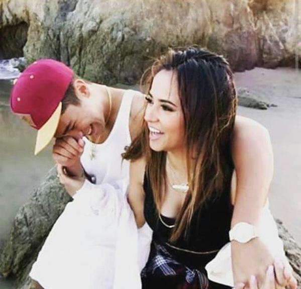 taeniflwr's tweet photo. They are so fucking perfect๐ #Becstin #becstin4lyfe #BecstinIsReal #BEASTERS #LovinSoHardMusicVideo ๐ @iambeckyg http://t.co/5fKYraPaAv