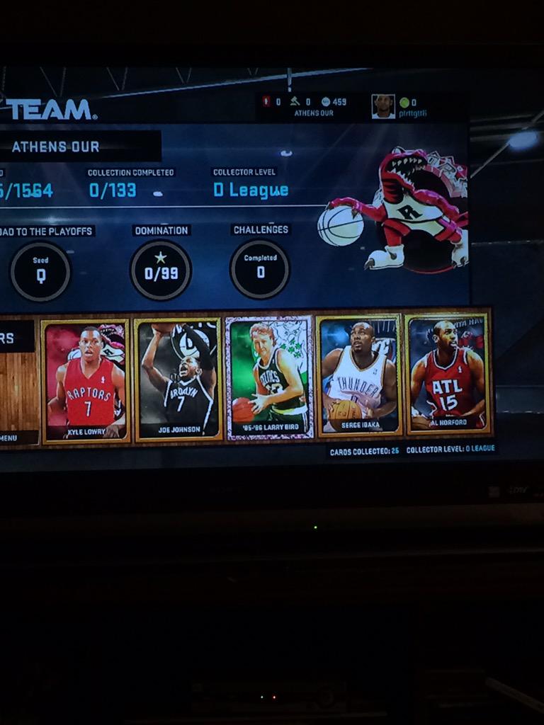 1Y1Z1Y1's tweet photo. For anyone interested, here is a pic of the account w/ #PinkDiamondLarryLegend Come w/ a starting lineup of all golds http://t.co/ThkvFdZYrU