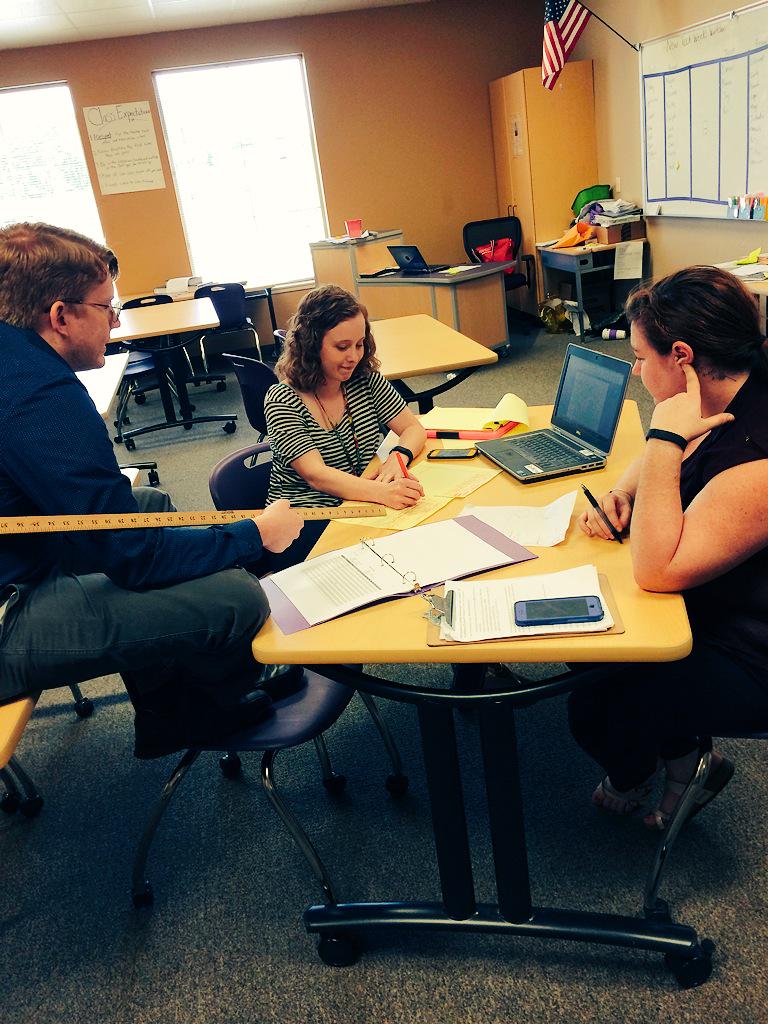 Alhoward322's tweet photo. It seems whatever hallway I walk, I find teachers...working...together. #TeamWorkMakesTheDreamWork @ElDoradoNewTech http://t.co/5f8bngwXUb