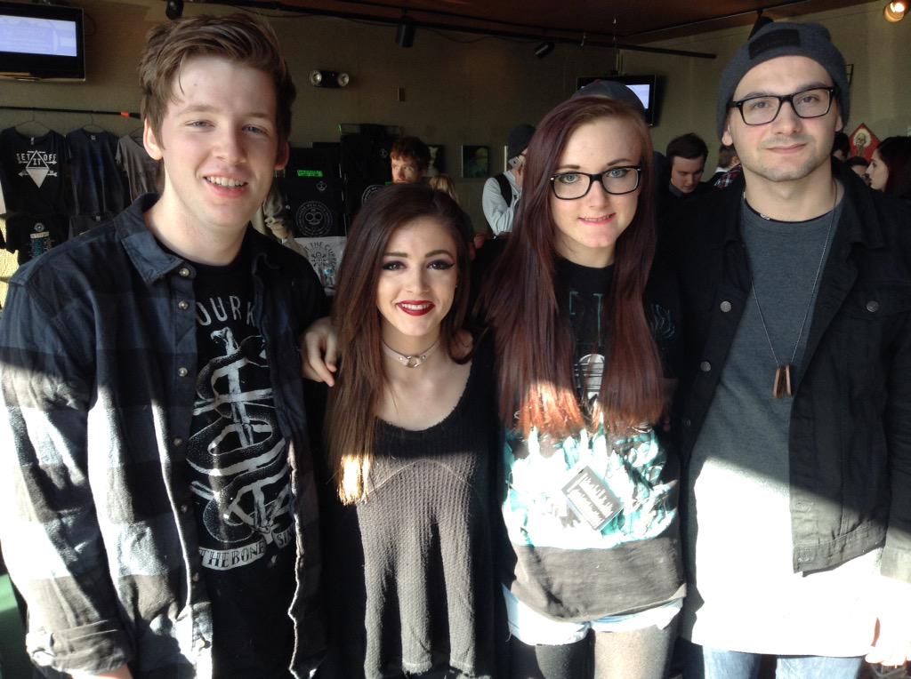 annikabschmitt's tweet photo. #followmewill because we're squad goals😌❤️ http://t.co/uexYDG18gp