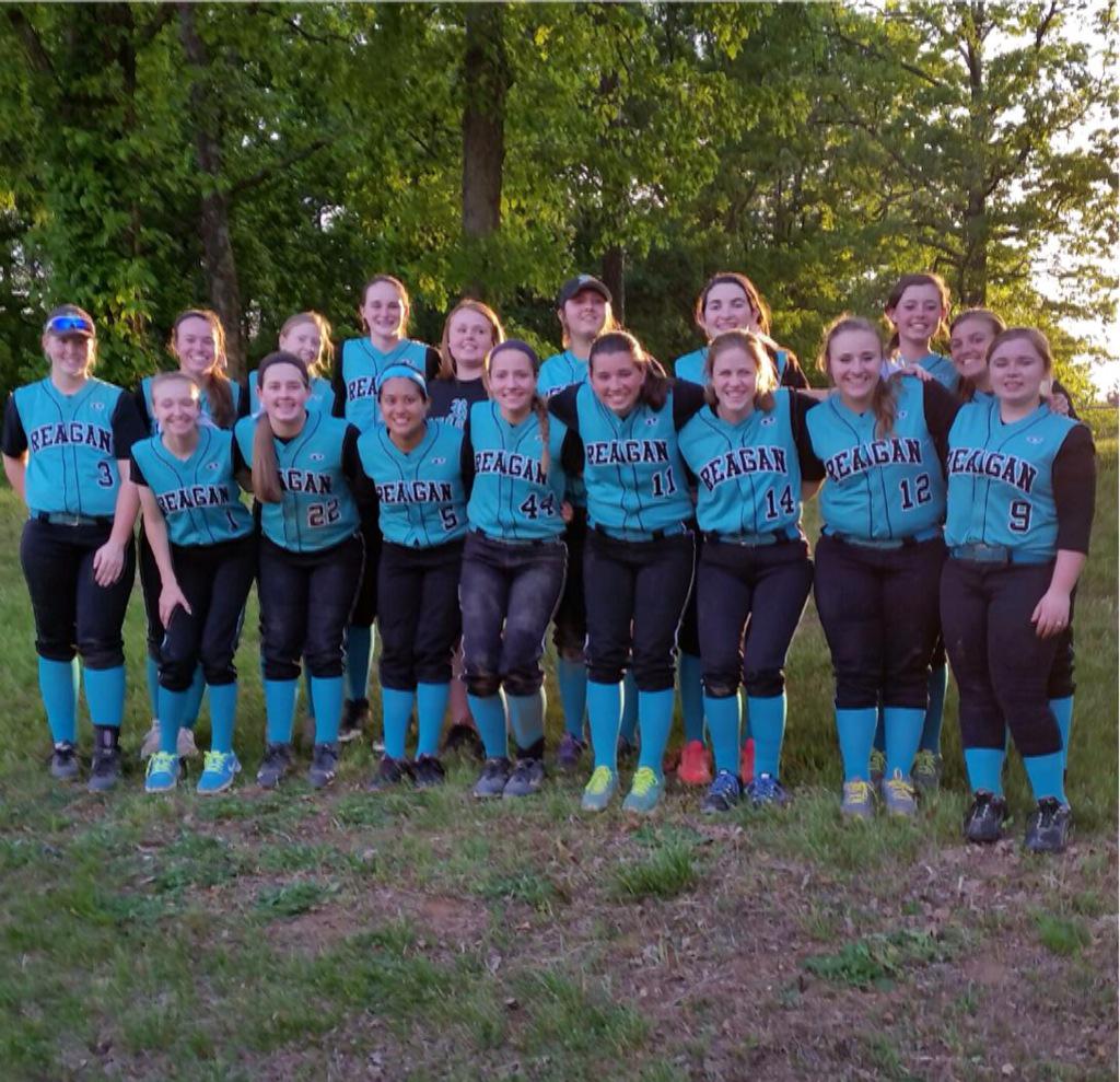 ReaganSoftball's tweet photo. History in the making!!! Reagan beats West Forsyth 2-1 and advances to the CPC finals! http://t.co/1w6YRzzhZB