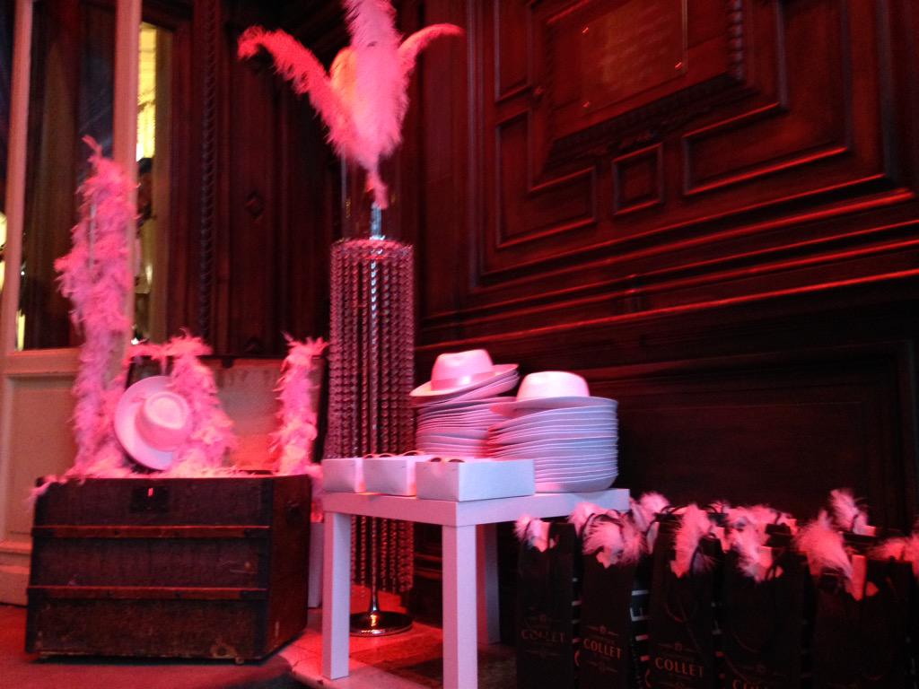 Fannyveau's tweet photo. Soirée Rosé Dry Tour au Carmen, retour en 1921!! @ChampagneCollet #pinkmylife http://t.co/VDMuXMeSgz