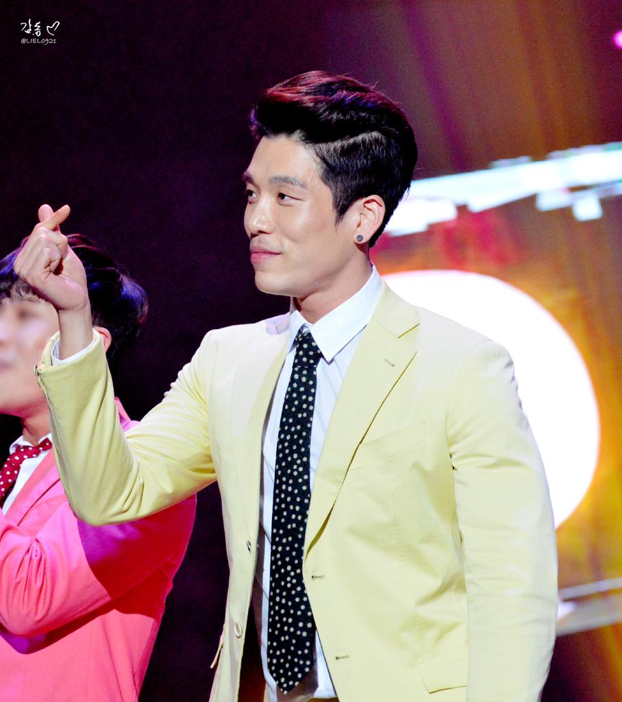 LIEL0921's tweet photo. [150505] JTN콘서트 이창민 -3
(@2AMCHANGMIN ) ♥ http://t.co/AcYopzQ4gX