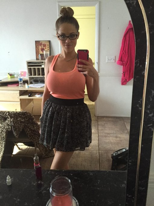 TW Pornstars - Katie Kox. Pictures and videos from Twitter.