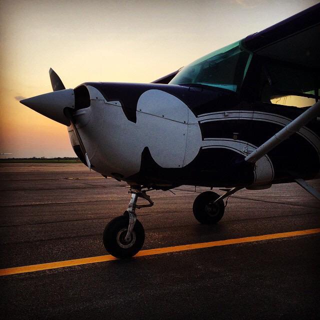 Salina_KStater's tweet photo. The #kstate Flight Team has landed in Ohio, ready to compete #KStateFamily #KStateAviation #flykstate #AviationCats http://t.co/ukJJFxQsok