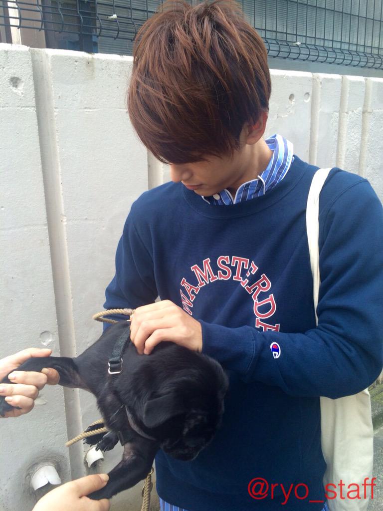 Twitter 上的 吉沢亮 Staff Gwも空けましたね 吉沢は平泉でわんこ蕎麦を食べ 馬に乗り 一関で美味しい餅料理を頂き 東京で撮影 と充実した日々でした笑 カレンダー 5月になりましたか 寝起きのお散歩シーン 出演を快諾してくれたスタイリストさん宅のマメ