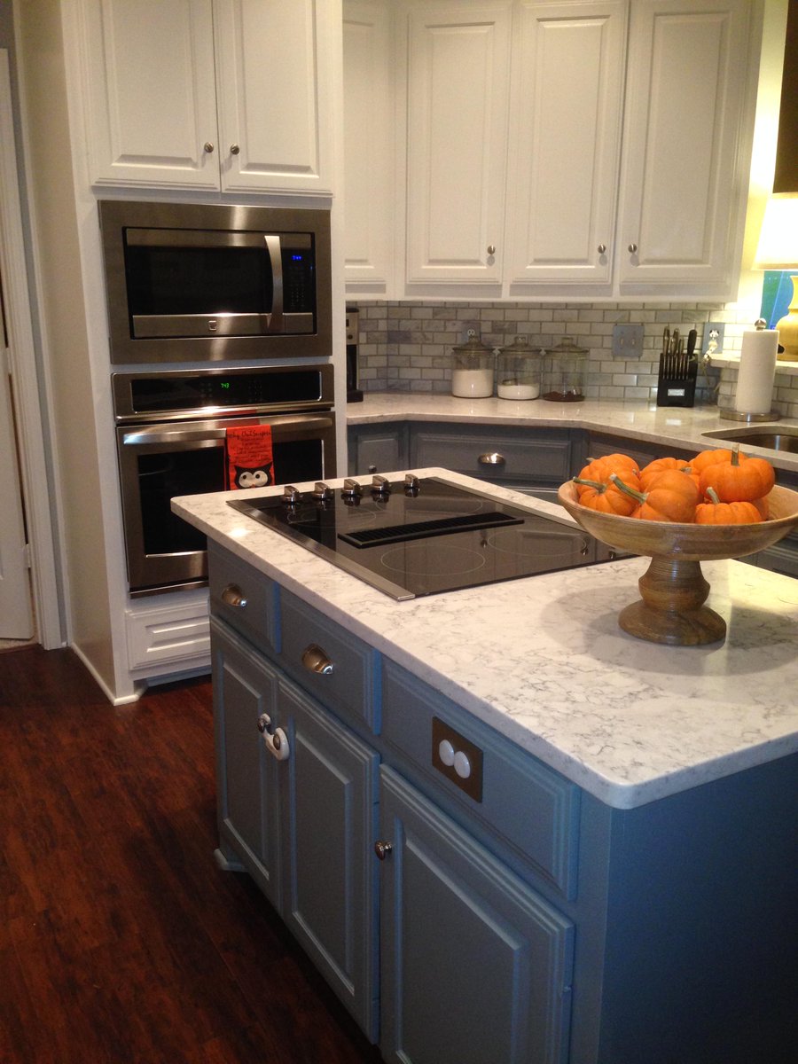 wrodgers22's tweet photo. Thank you @DalPros for an amazing kitchen remodel! #DallasPros #Remodeling #Kitchens #contractor http://t.co/6EAlyLVV8Z