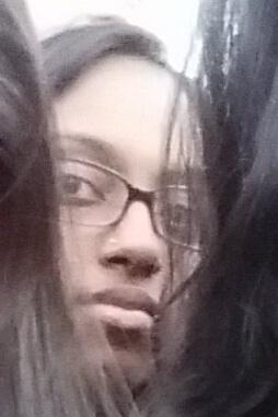 ShitKirthiSays's tweet photo. Me tryna avoid checking what I got on my finals like http://t.co/I1UZ4cVzax