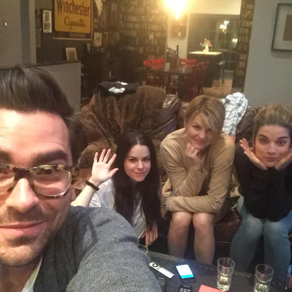dan levy on Twitter: "Getting ready to live tweet the #SchittsFinale the ladies of the Creek! See you in 30, east coast!! http://t.co/wvhmiXbuQN" / Twitter