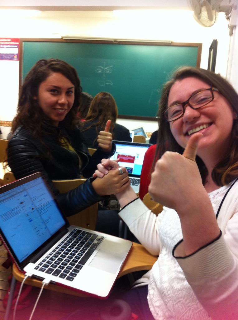 nad1994's tweet photo. Nuestras líderes pedagogas nos muestran su pose de líder #FollowtheLeader http://t.co/t8RXR3tZw3