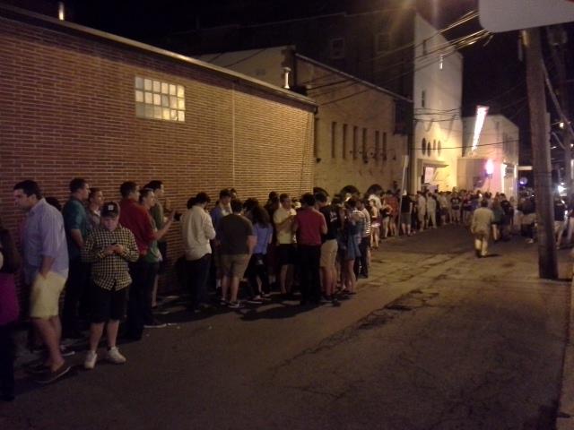 StateCollege2nt's tweet photo. The line at the @TheGaff_PSU http://t.co/UlSNGDYBqP