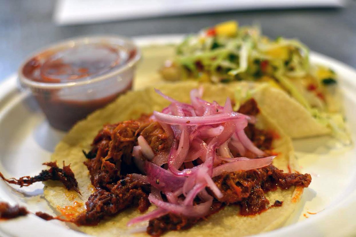 dailynexus's tweet photo. Prepare yourselves for these "killer" street tacos at @LosAgavesSB pop-up  @SBPublicMarket. http://t.co/fbXvjmqjUi http://t.co/dWb4GFu7Th