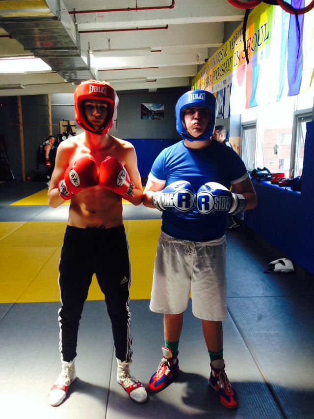 KolenovicDenis's tweet photo. Bars boxing the other day🔴🔵 http://t.co/w3japlfUac