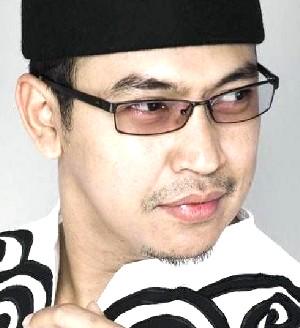 adryanthi's tweet image. Rindu ustad jefri{}