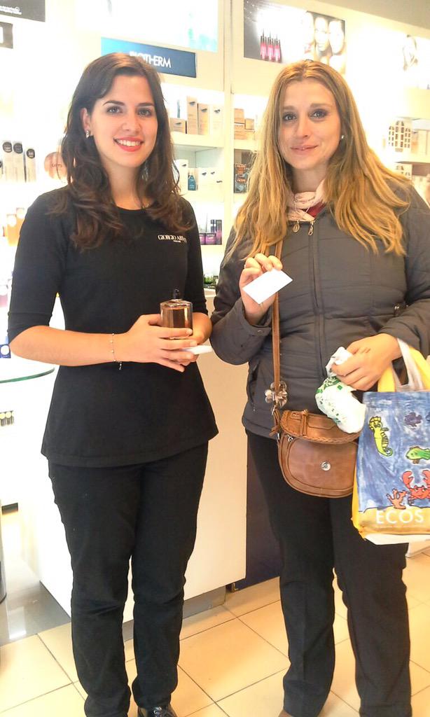 AgenciaSemark's tweet photo. #perfumaciones en todo #Montevideo #DiaDeLasMadres #btlafull http://t.co/IiPmcuEWcU