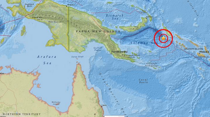 9NewsAUS's tweet photo. #BREAKING: Threat of tsunami in PNG region after 7.2 magnitude earthquake: http://t.co/H5n7l5G6ko #9News http://t.co/A21KbxPxbl