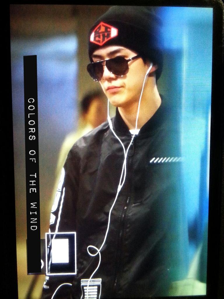 Colors_0412's tweet photo. 150507 ICN 세훈이 >< 수고했어! 조심히들어가ㅠㅠ #SEHUN #세훈 http://t.co/gWbOyUJ8RU