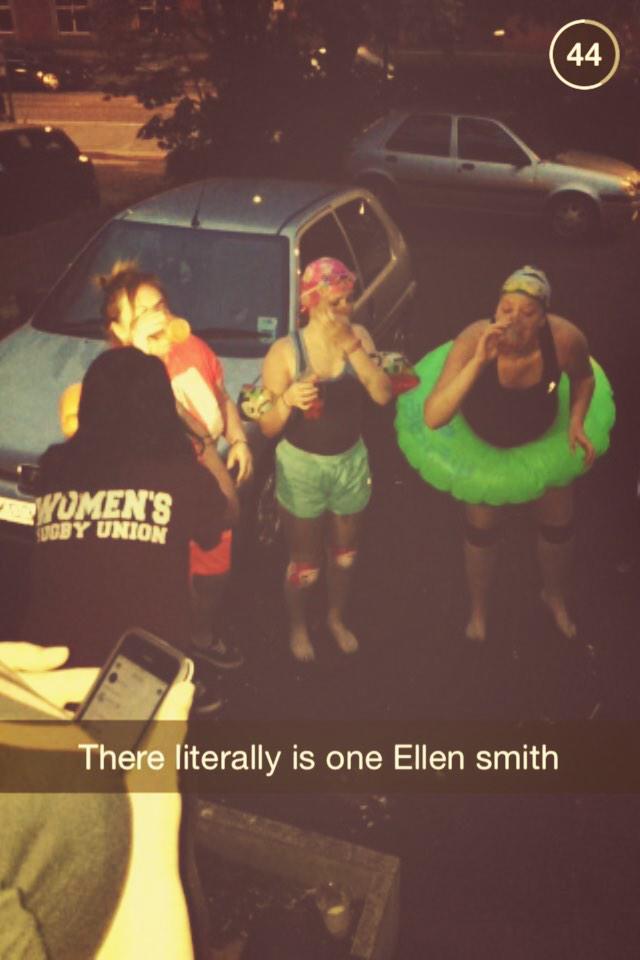 ellen_smithe's tweet photo. Walking to pres dressed like this yesterday 😂 what a night! Gonna my my Hallam Rangers :( http://t.co/GKtCzOThfT