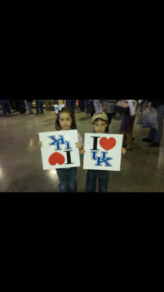 caseytodd14's tweet photo. @DrewFranklinKSR @KySportsRadio From La Grange, Ky. Huge Kentucky Wildcat fans and an amazing family! http://t.co/TOOy3osYTC