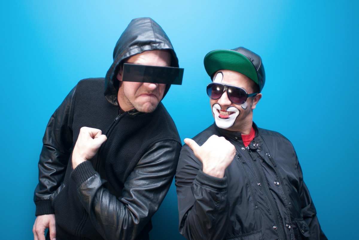 evolvingblue's tweet image. Hey @AudioProstitute, who is this guy?