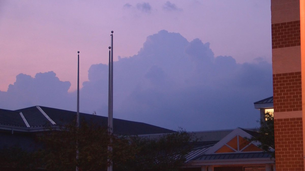 ValerioCNN's tweet image. Grandparents recovering from Henrico lightning strike. Interview w @TRL123 @emmaleverty nbc12.com/story/28998465… #RVA