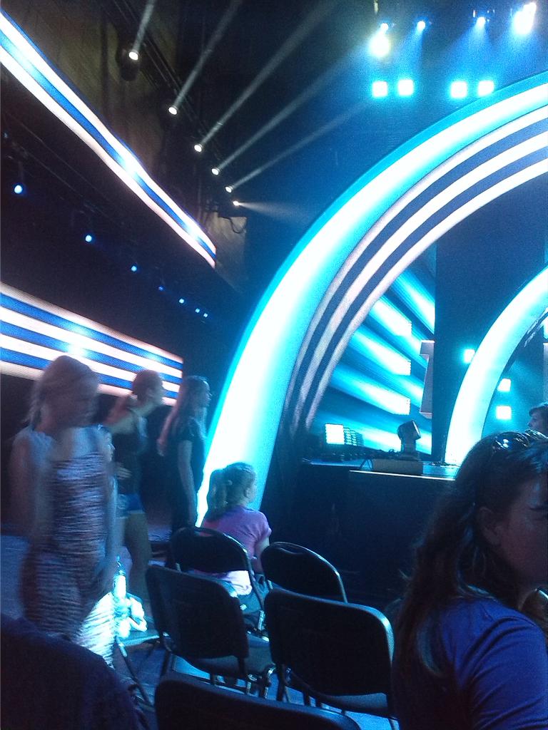 First rehearsal #belgiumsgottalent <a href="/Irishfusionbgt/">IrishFusionBGT</a>  @LikeAnIrishDanc @iersedansschool <a href="/AnneliesTroch/">DancingLizzy</a>