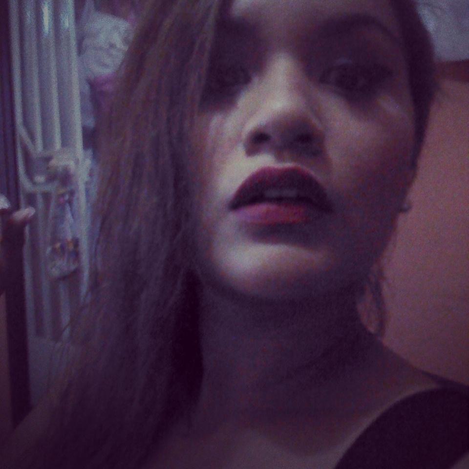 alexamoncada13's tweet photo. ✌✋ http://t.co/D5dfR3UlGh