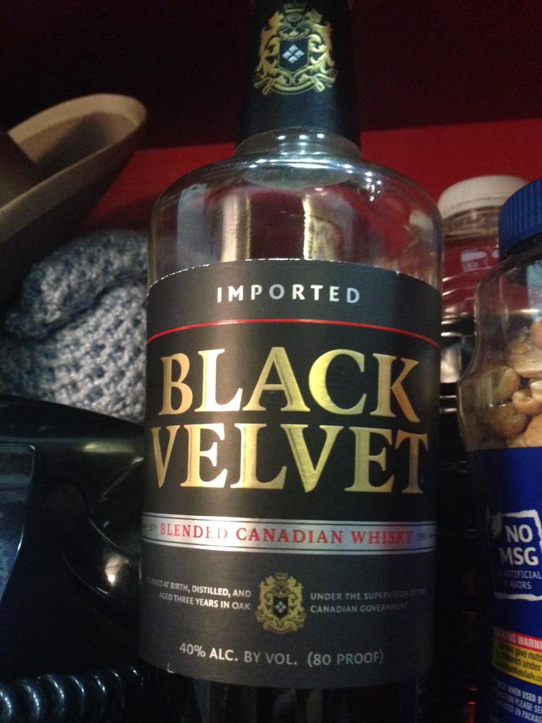 taraplatt's tweet photo. In a worlds collide moment saw some Black Velvet backstage @SciFestLA &amp; thought of @thephilmorris &amp; @shelflifeseries http://t.co/kFTbeCsHFh