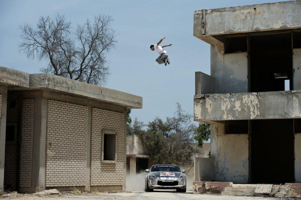 redbullindia's tweet photo. When this is the only way to get to work on time #BombayProblems http://t.co/dLFC6QG2pV
