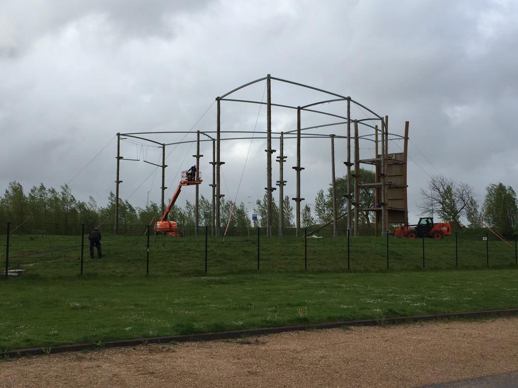 #zep maakt zich klaar voor de komst van #decathlon in Middelburg. Klimavontuur wordt alvast afgebroken.