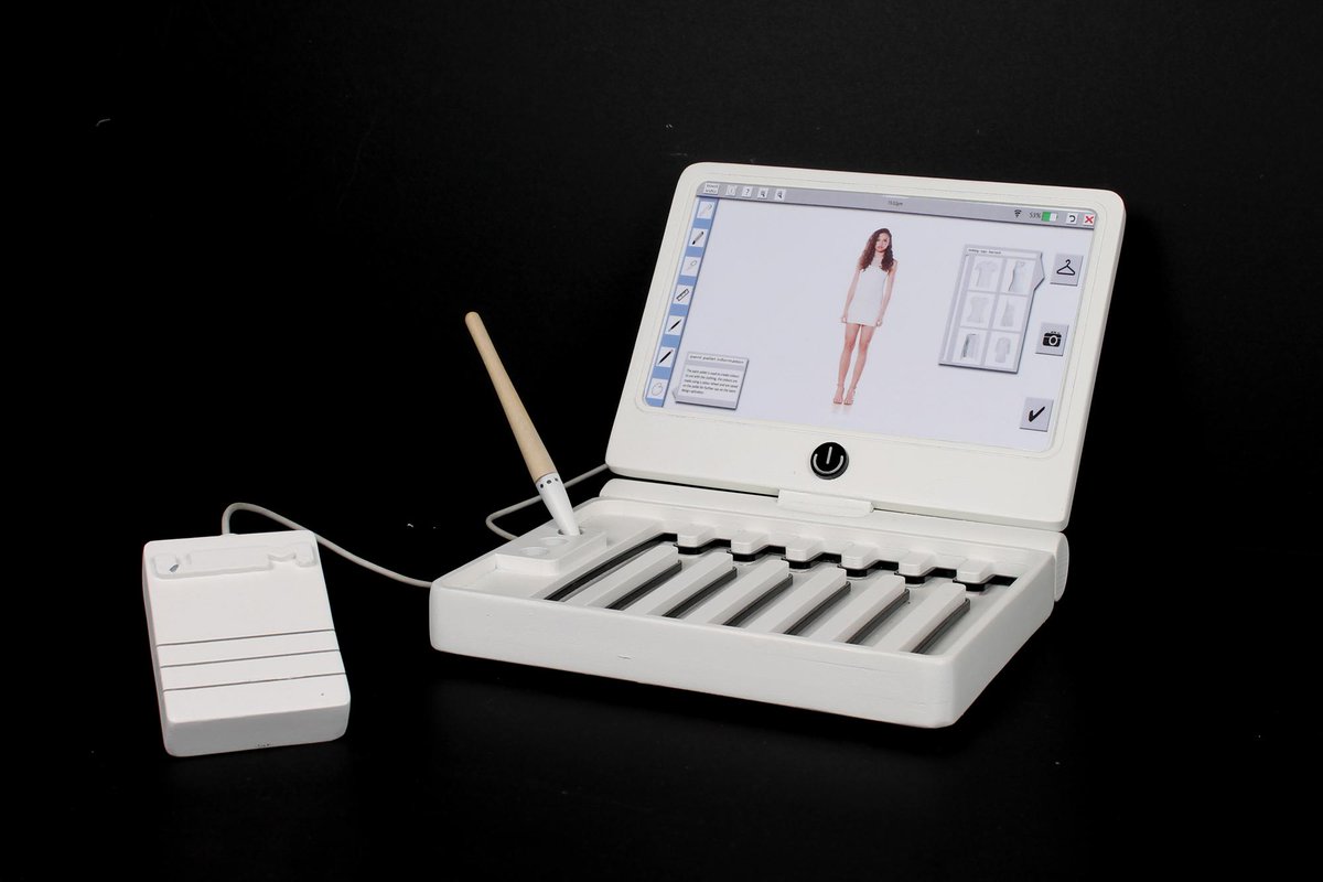 FalliGraphics's tweet image. 'Bespoke clothing' design gadget.  Loving that stylus Abi.  #productdesign #ItsaPlugNotaMouse