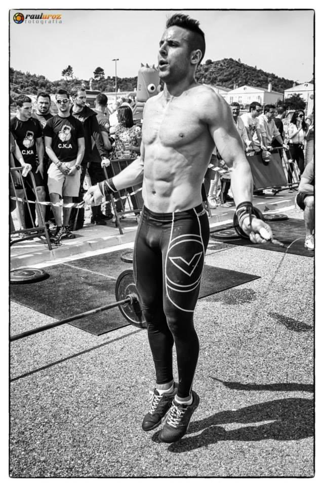 Damian_Paris's tweet image. #crossfit #brickcrossfit#dobleunders#competicion