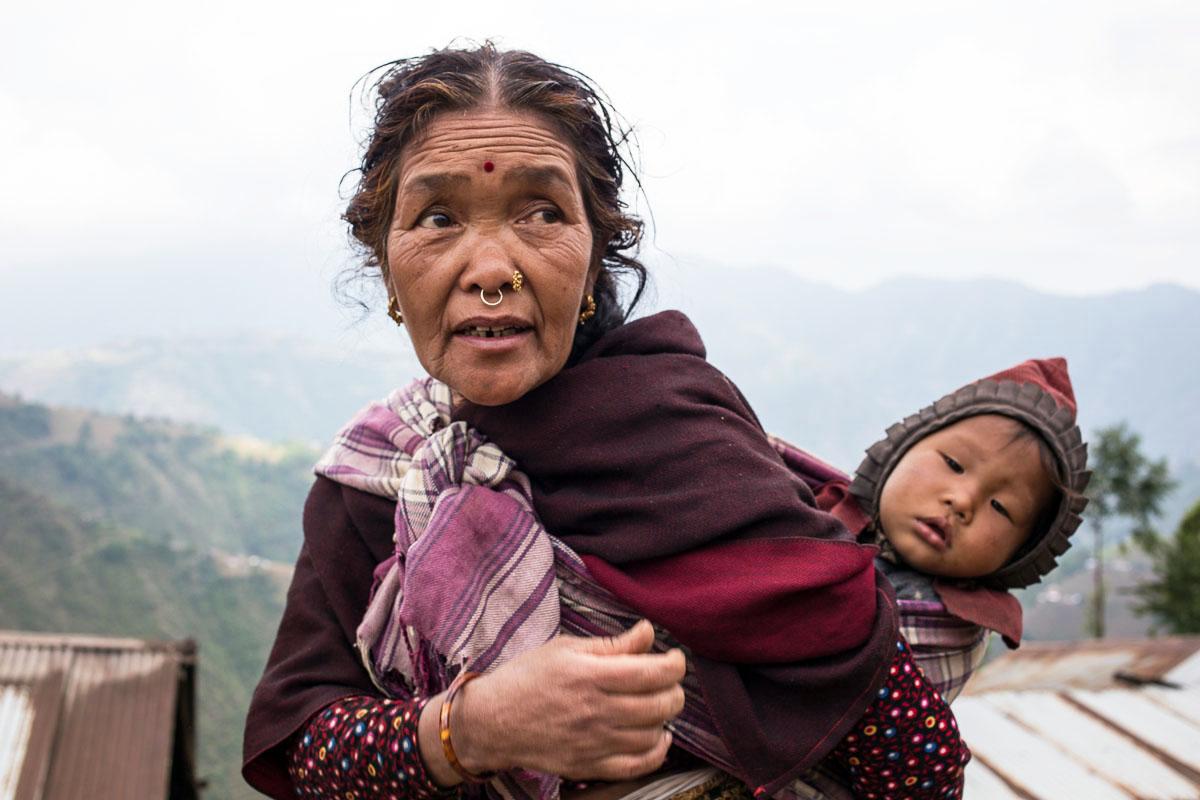 Act_Svk's tweet photo. "Var säker att mina barn var döda. Sedan hörde jag rop: 'Vi lever!'“
Bildspecial från #Nepal: https://t.co/ZPHqrmUoFM http://t.co/803MH1JCLy