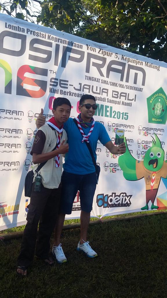 Ketua kegiatan #LOSIPRAMXVI M. ABURIZAL BAKRI bersama kak <a href="/harrisnizam/">Harris Nizam</a> cc <a href="/UBscout/">Pramuka Universitas Brawijaya</a> #alettagoestomalang