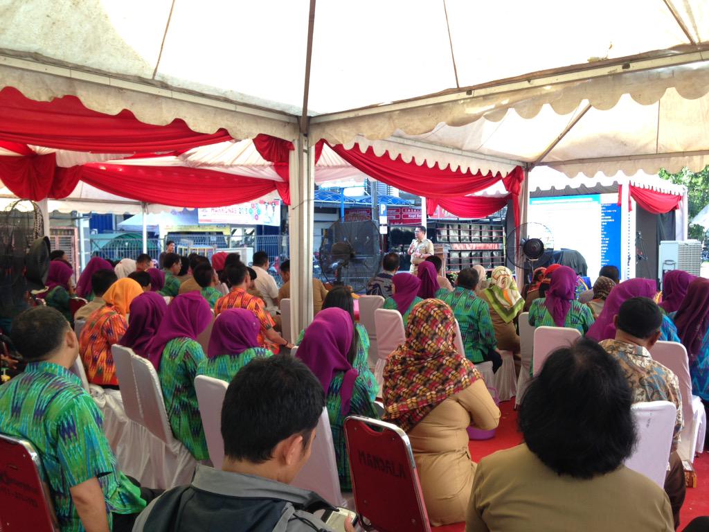 putridewiyanti's tweet image. Kemenangan2 kecil telah kita lalui..gebyar perizinan gratis inovasi luar biasa Pak None @NoneMacan @Putuputrayasa