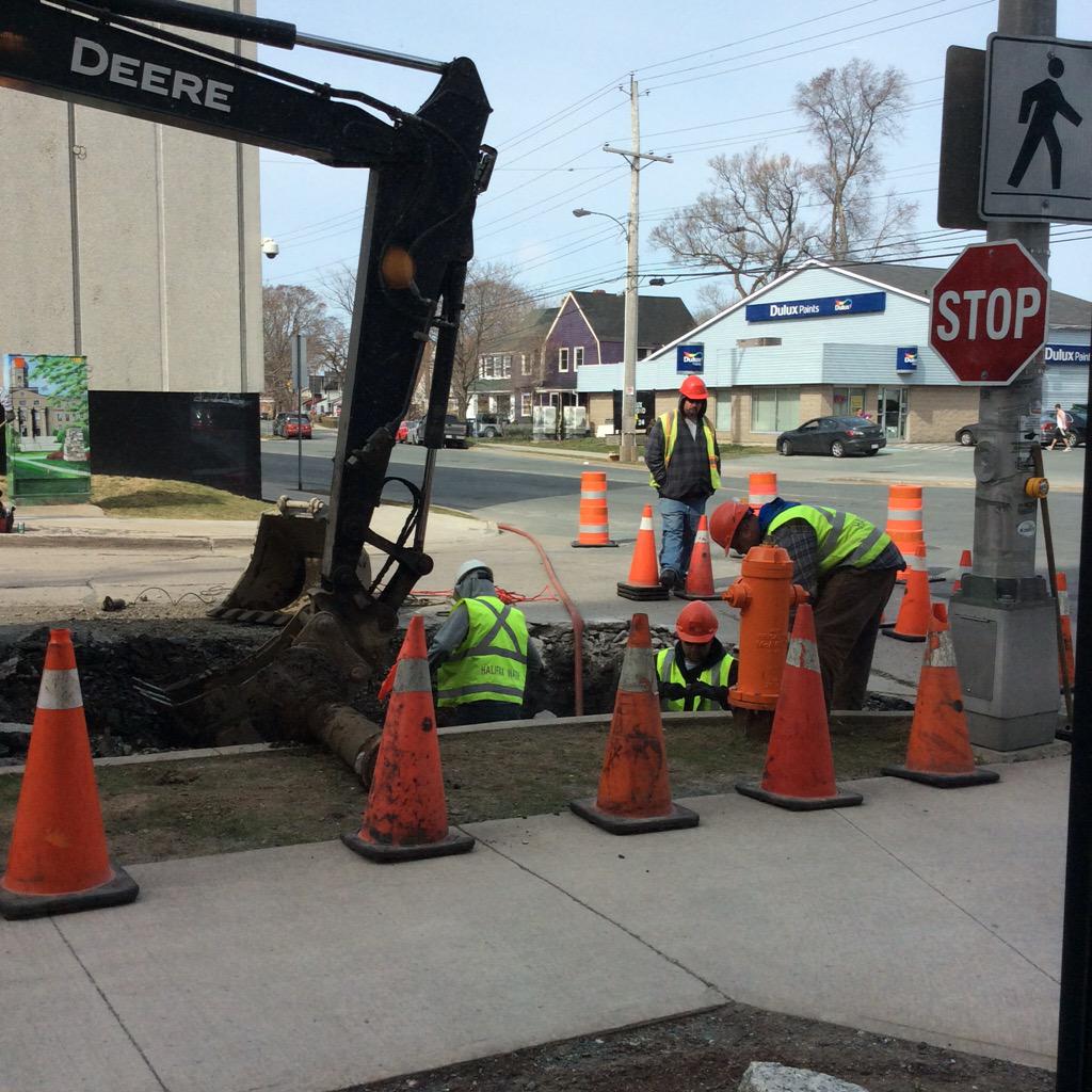 That's a huge hole! We still have water till about 10:30am 😀 #halifax #narnia?