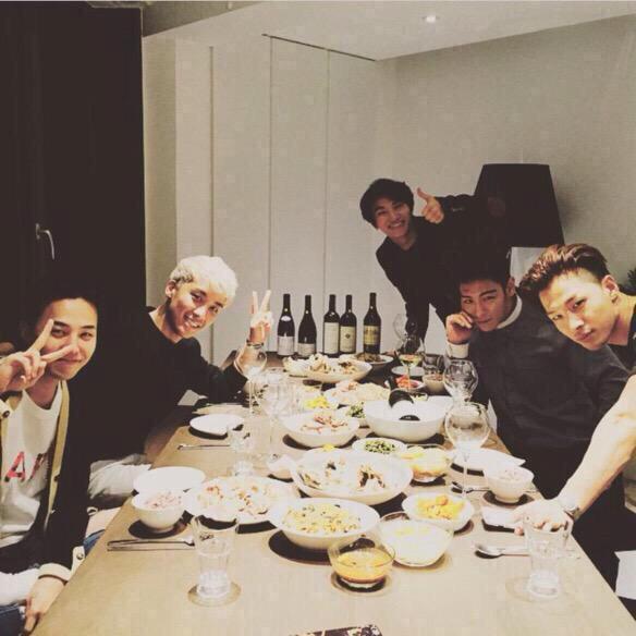 GDlove0807's tweet photo. あー大好き💕😍
やばたんですわー˚₊*୧⃛(๑⃙⃘⁼̴̀꒳⁼̴́๑⃙⃘)୨⃛*₊
本当に好き！
ビッベン一生ついていきます✌️❤️
早く会いたいよぉ〜(*´˘`*)♡ http://t.co/sQ5Xyl5m9G