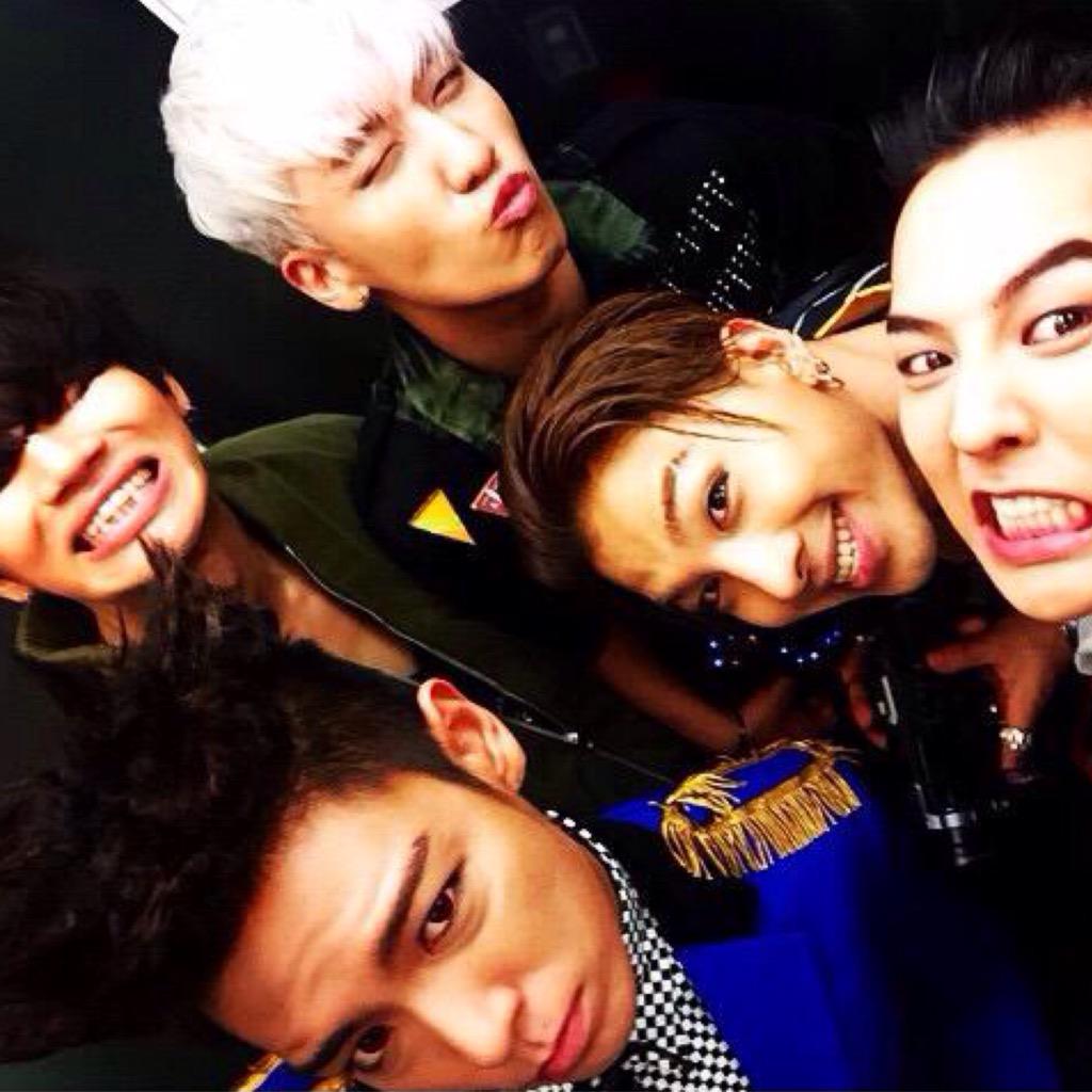 GDlove0807's tweet photo. あー大好き💕😍
やばたんですわー˚₊*୧⃛(๑⃙⃘⁼̴̀꒳⁼̴́๑⃙⃘)୨⃛*₊
本当に好き！
ビッベン一生ついていきます✌️❤️
早く会いたいよぉ〜(*´˘`*)♡ http://t.co/sQ5Xyl5m9G