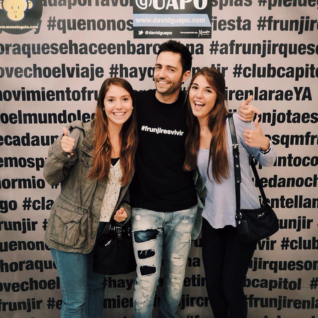 sandra_prat's tweet photo. Volvemos?😂😂😂😂 @berta_bosch @davidguapo #quenonosfrunjanlafiestaII    #frunjiresvivir 👍👍👍 http://t.co/y8YyIxQwzL