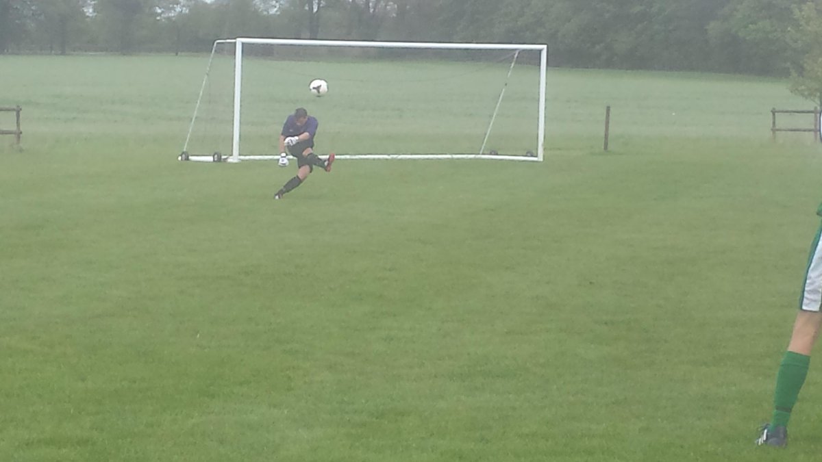 FootballBCA's tweet photo. @loukasdemou http://t.co/Kq8nbggWIJ