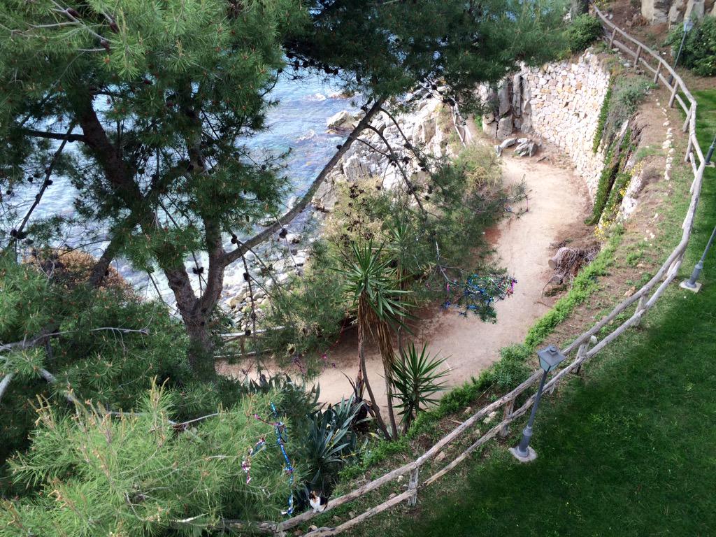 Wauw! Mijn uitzicht vanaf het terras waar ik van mijn ontbijtje genoot! <a href="/SilkenSanJorge/">Park Hotel San Jorge</a> #incostabrava #TBEX