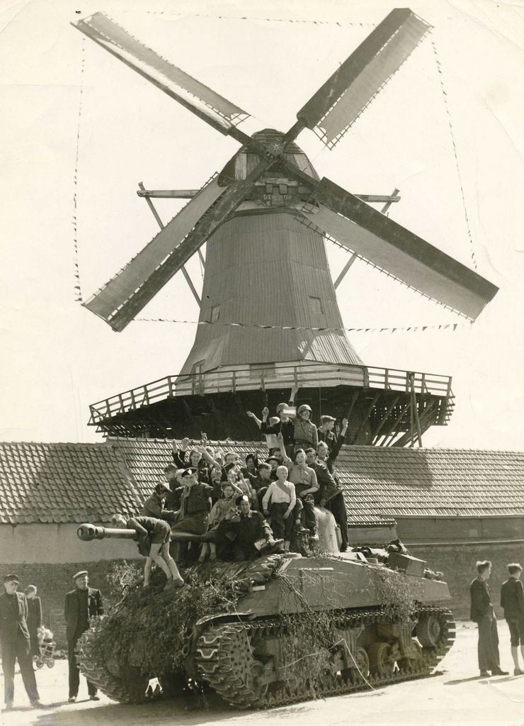 Bevrijding van Harderwijk, april 1945
tinyurl.com/o46ub29